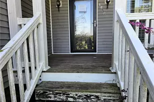 1103 Forrest Dr, Bladenboro, NC 28320 - Photo 2