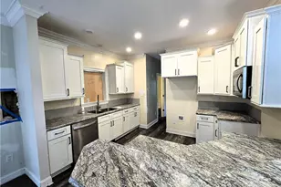 1103 Forrest Dr, Bladenboro, NC 28320 - Photo 6
