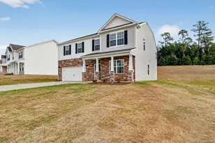 176 Rashford Wy, Raeford, NC 28376 - Photo 2