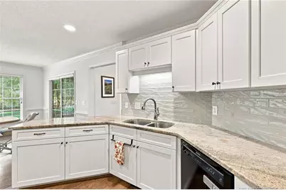 137 Winsford Circle, West End, NC 27376 - Photo 2