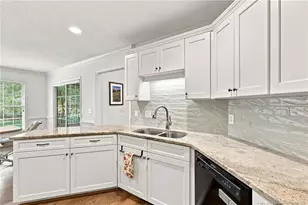 137 Winsford Cir, West End, NC 27376 - Photo 2