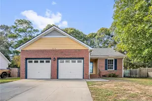 2918 Coachway Dr, Fayetteville, NC 28306 - Photo 1