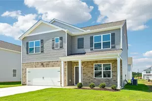 318 Meade Dr, Raeford, NC 28376 - Photo 2