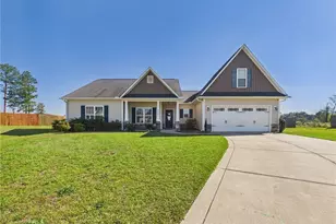 3005 S Kilchattan Dr, Fayetteville, NC 28306 - Photo 2