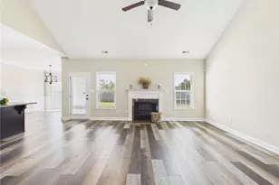 3005 S Kilchattan Dr, Fayetteville, NC 28306 - Photo 6