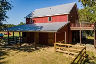 28705 N Turnpike Rd, Wagram, NC 28396 - Photo 32