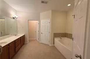 635-306 Marshtree Ln, Fayetteville, NC 28314 - Photo 12