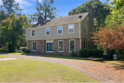 1013 Riverside Boulevard, Lumberton, NC 28358 - Photo 2
