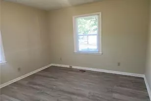 6835 Radial Dr, Fayetteville, NC 28311 - Photo 6