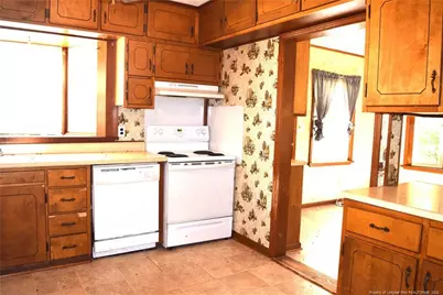 607 Hicks Avenue, Fayetteville, NC 28304 - Photo 6