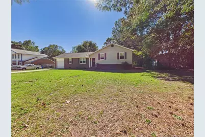 5702 Lochness Court, Fayetteville, NC 28304 - Photo 2