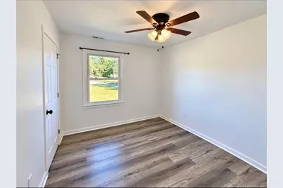 5992 Richfield Avenue, Hope Mills, NC 28348 - Photo 8