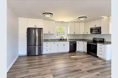 5992 Richfield Avenue, Hope Mills, NC 28348 - Photo 10