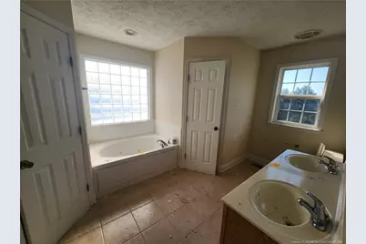 5419 Spreading Branch Road, Hope Mills, NC 28348 - Photo 18