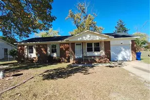 5627 Carson Dr, Fayetteville, NC 28303 - Photo 1