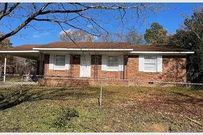 945 Lark Drive, Fayetteville, NC 28314 - Photo 2