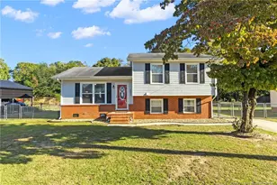 3021 Akron Dr, Hope Mills, NC 28348 - Photo 1