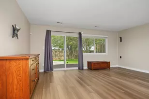 220 Elizabeth St, Chapel Hill, NC 27514 - Photo 1