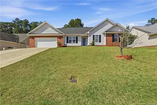 800 Bramblegate Rd, Hope Mills, NC 28348 - Photo 1