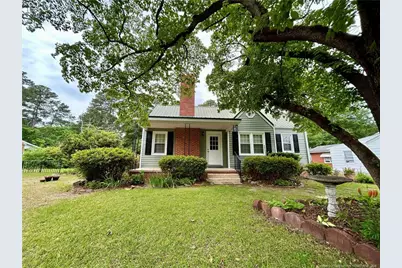 211 N Roberts Street, Raeford, NC 28376 - Photo 1