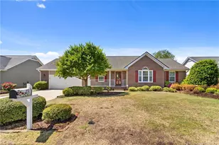 5209 Miranda Dr, Hope Mills, NC 28348 - Photo 1