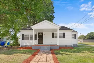 219 W Brocklyn St, Benson, NC 27504 - Photo 1
