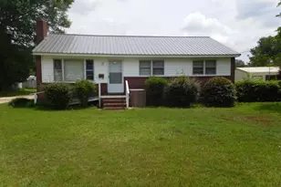 713 Harris Ave, Raeford, NC 28376 - Photo 1