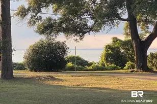 555 S Mobile St, Fairhope, AL 36532 - Photo 1