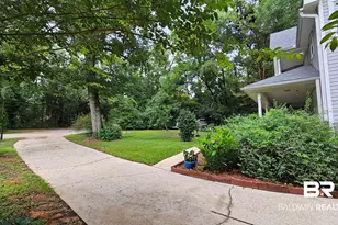 361 Shepherd Ct, Fairhope, AL 36532 - Photo 2