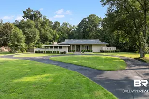 5500 Lakewood Dr, Fairhope, AL 36532 - Photo 1