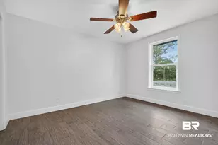 140 W 8th Ave, Gulf Shores, AL 36542 - Photo 22