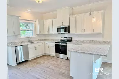 2298 Snowden Place, Mobile, AL 36609 - Photo 4