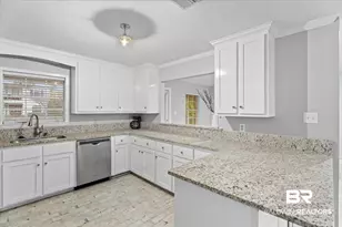 417 Azalea St, Fairhope, AL 36532 - Photo 8
