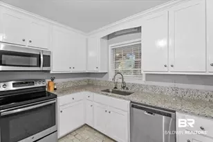 417 Azalea St, Fairhope, AL 36532 - Photo 10