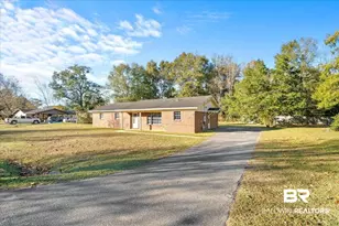101 Stover Dr, Bay Minette, AL 36507 - Photo 2