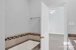 101 N Fairhope Ct, Fairhope, AL 36532 - Photo 18