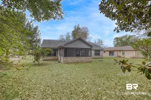 2776 Santa Rosa Cir, Lillian, AL 36549 - Photo 2