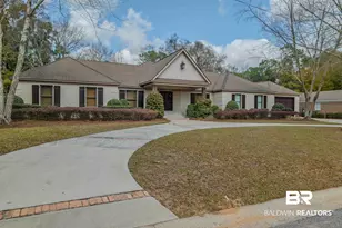 695 Greenwood Ave, Fairhope, AL 36532 - Photo 1