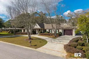 695 Greenwood Ave, Fairhope, AL 36532 - Photo 2