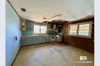 4060 Dickson Lane, Mobile, AL 36618 - Photo 8