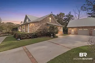 107 Ronforth St, Fairhope, AL 36532 - Photo 4