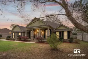 704 Edinburgh Ave, Foley, AL 36535 - Photo 2