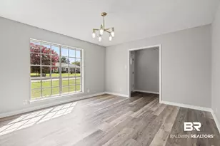 732 Oak Field Dr, Mobile, AL 36609 - Photo 10