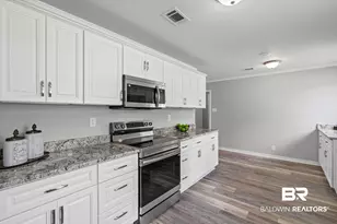 732 Oak Field Dr, Mobile, AL 36609 - Photo 2