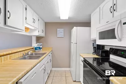 344 E Beach Boulevard #10, Gulf Shores, AL 36542 - Photo 2