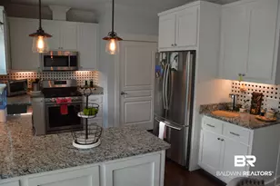 8209 Carmel Cir, Foley, AL 36535 - Photo 6