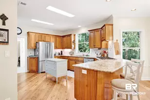 15 Woods Ave, Fairhope, AL 36532 - Photo 6