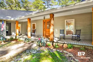 15 Woods Ave, Fairhope, AL 36532 - Photo 4