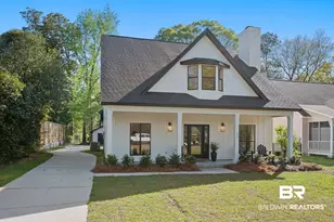 300 Volanta Ave, Fairhope, AL 36532 - Photo 2