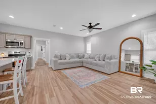 18135 Hoiles St, Robertsdale, AL 36567 - Photo 4